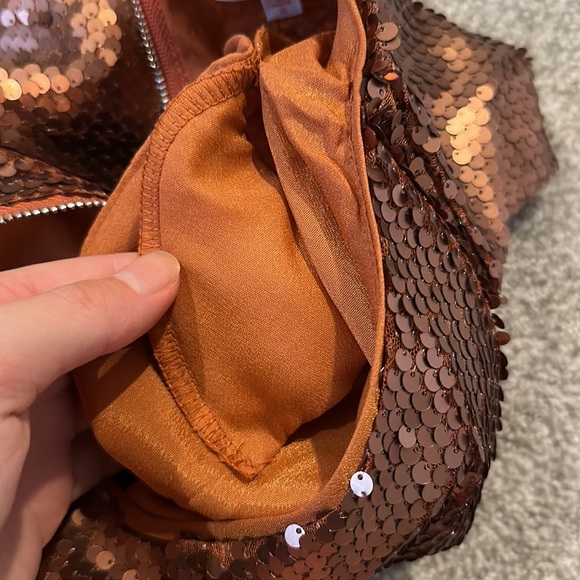 TCEC bronze top - Picture 4 of 4